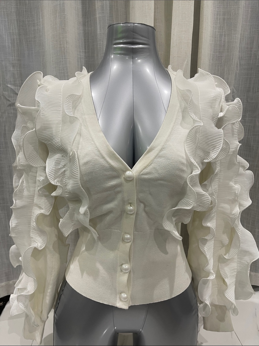 Ciline cream long sleeve V-neck ruffle cardigan/ Anne Fontaine size 36
